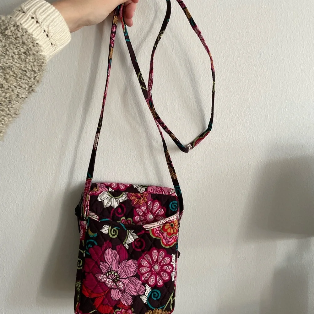 Vera Bradley Crossbody | Vintage Paisley Pattern - Picture 2 of 6